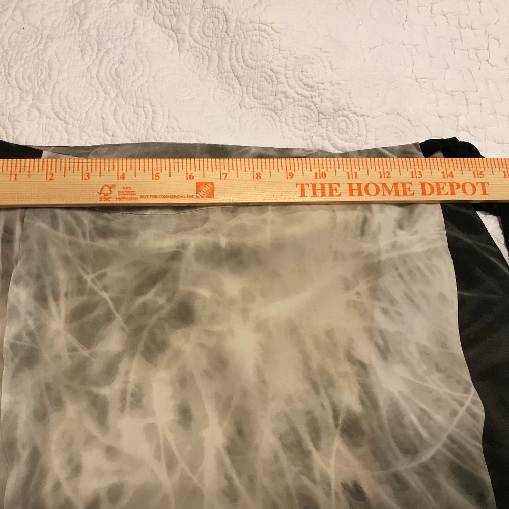 Stunning Simply Vera Vera Wang wrap skirt in black, gray & lime green (XS) - Picture 8 of 16